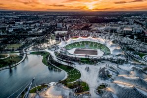 Olympia Park, Mnichov – Photo by Christoph Keil on Unsplash
