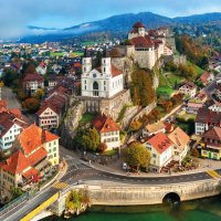 Historické město Aarburg v kantonu Aargau – Boris Stroujko / Shutterstock