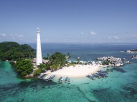 Belitung – Travel Habbit.id / Shutterstock
