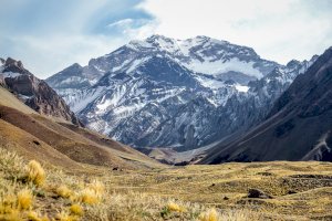 Aconcagua – NiarKrad / Shutterstock