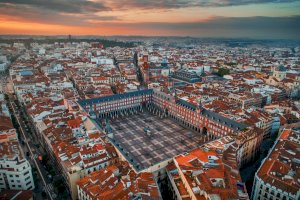 Madrid – Songquan Deng/Shutterstock