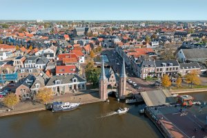 Sneek – Steve Photography / Shutterstock