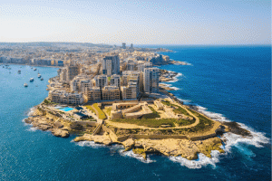 Sliema – Karina Movsesyan / Shutterstock