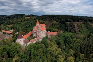Pernštejn – lukaszemanphoto/Shutterstock