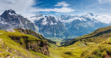 Alpy – Creative Travel Projects / Shutterstock