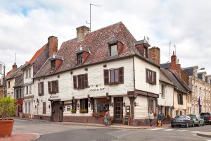 Abbeville – BreizhAtao / Shutterstock