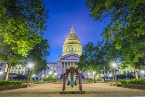 Charleston, West Virginia – Sean Pavone / Shutterstock