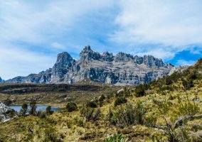 Puncak Jaya – Almazoff / Shutterstock