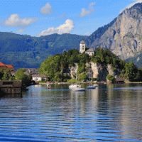 Traunsee – Tupungato / Shutterstock