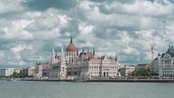 Maďarský parlament, Budapešť – Photo by Nicolás Perondi on Unsplash