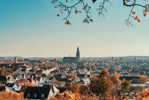 Regensburg – Photo by Chi Nguyen Phung on Unsplash