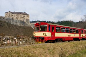 Motorový vůz 810.377, Český Šternberk – BESTWEB / Shutterstock