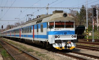 elektrická jednotka 560 – Profimedia.CZ