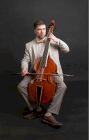Viola da gamba – Maslov Dmitry/Shutterstock
