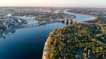 Řeka Dněpr, Kyjev – JaySi/Shutterstock