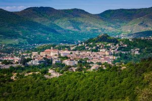Privas – Pernelle Voyage / Shutterstock