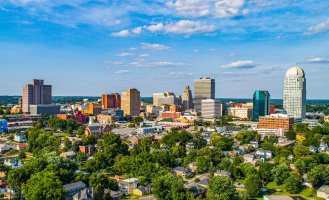 Winston-Salem – Kevin Ruck / Shutterstock