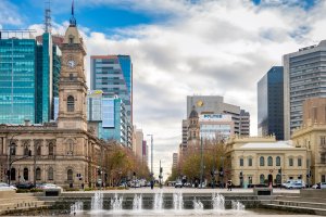Adelaide – myphotobank.com.au / Shutterstock
