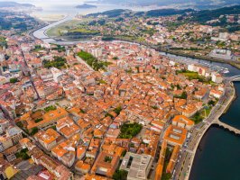 Pontevedra – BearFotos / Shutterstock