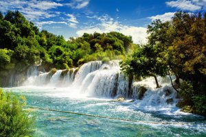 Vodopády na řece Krka, Chorvatsko – Slawomir Kruz / Shutterstock