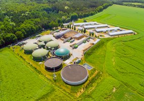 Bioplynová stanice, letecký pohled – Kletr/Shutterstock