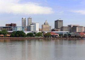 Peoria, Illinois – Katherine Welles / Shutterstock