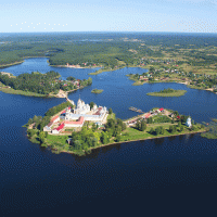 Seliger – Elena Koromyslova / Shutterstock
