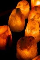 Solné lampy – Photo by Alex Holyoake on Unsplash