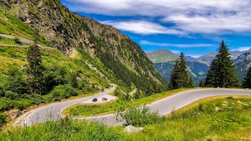 Silvretta – aaddyy / Shutterstock