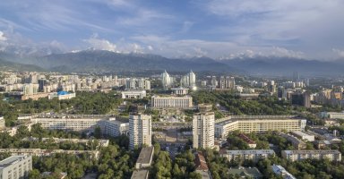 Alma-ata – Veniamin Kraskov / Shutterstock