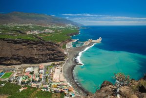 La Palma, pohled na Puerto de Tazacorte – Tamara Kulikova / Shutterstock