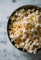 Popkorn – Charles Deluvio on Unsplash