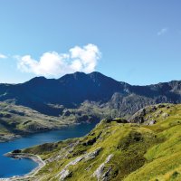 Snowdon – Sophie Burgess / Shutterstock
