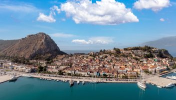 Nauplion – rawf8 / Shutterstock