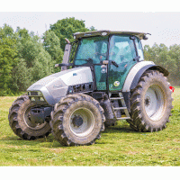 Traktor – DeymosHR / Shutterstock