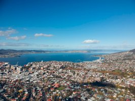 Hobart, Tasmánie, Austrálie – Photo by Spencer Chow on Unsplash