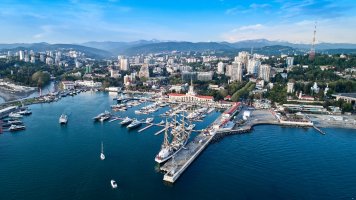 Soči, přístav – anvislov / Shutterstock