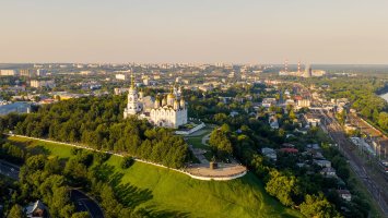 Vladimir – Maykova Galina / Shutterstock