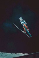 Skokan na lyžích – Photo by Todd Trapani on Unsplash