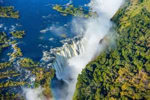 Viktoriiny vodopády – Efimova / Shutterstock