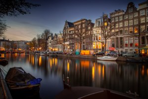 Amsterdam – Azamat Esmurziyev on Unsplash