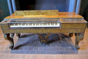 Spinet – juliacasado1/Pixabay.com