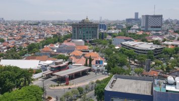 Surabaja – tengfitra / Shutterstock