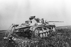 Vrak německého tanku po bitvě u Prochorovky (1943) – Profimedia.CZ