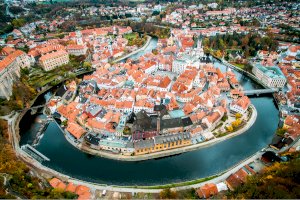 Řeka Vltava, Český Krumlov – Nataliia Budianska/Shutterstock